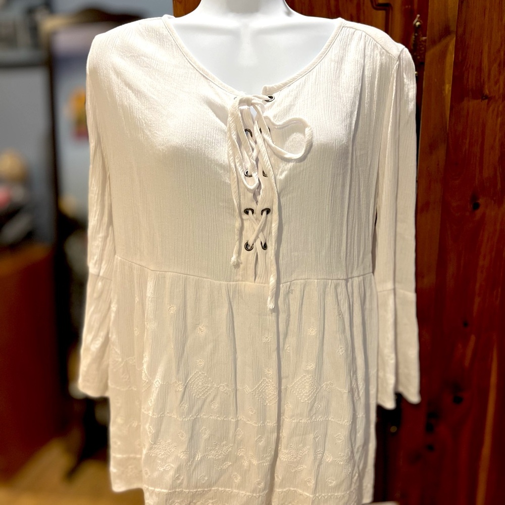 Belled sleeve blouse